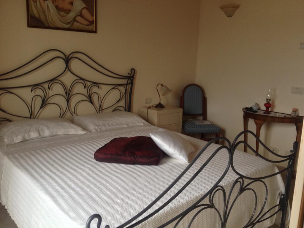 נוצ'י B&B La Grave חדר תמונה